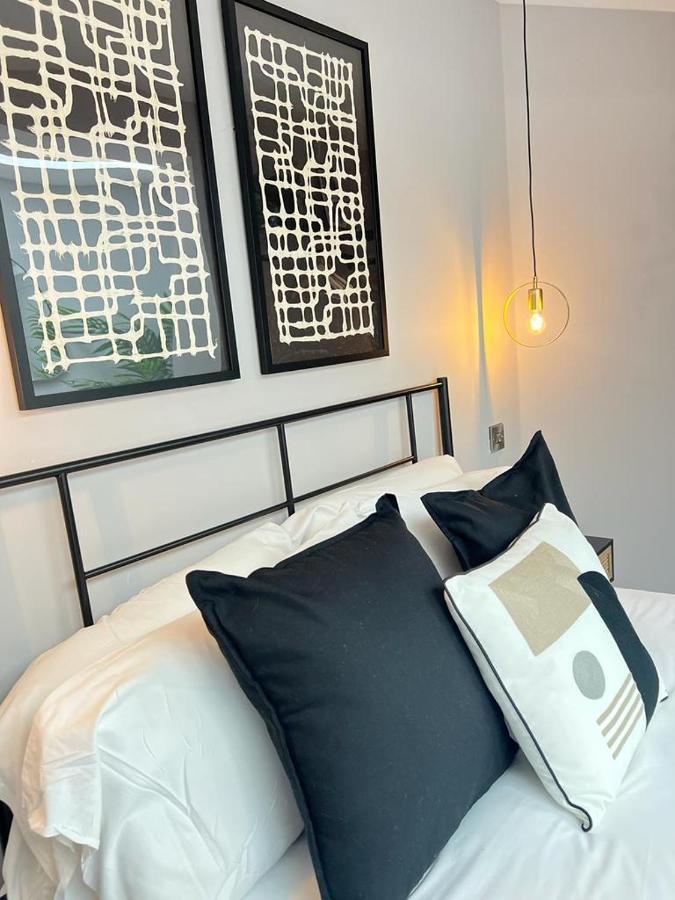 Central Belfast Modern Apartment Great Location Free Parking Exterior foto